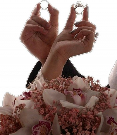 Chaque rituel est unique. AHOZIN LOKO ne se contente pas de répéter des gestes ; il adapte chaque vibration au nom, au prénom et à la date de naissance des personnes concernées. C'est cette personnalisation spirituelle qui garantit le retour de l'être aimé et la paix dans le foyer.